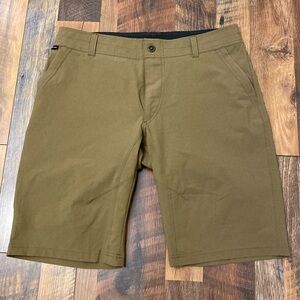 Kuhl Mens Shorts size 35 EUC